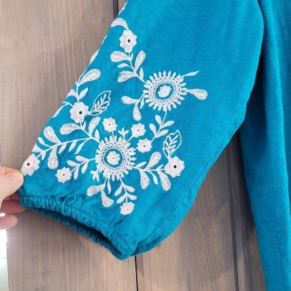 Talbots Embroidered Sleeve Open V Neck Tunic Size XLP - Picture 6 of 9